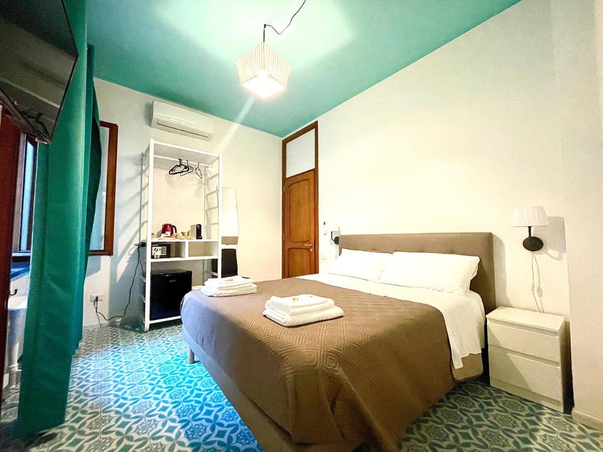 Hello Salerno Bed & Breakfast Bagian luar foto